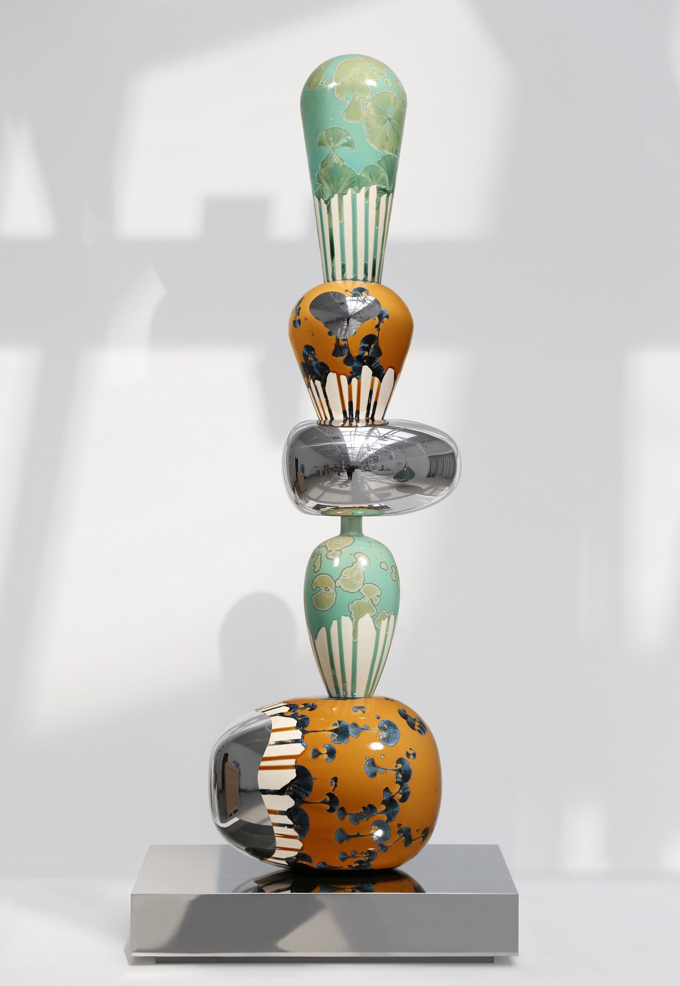 Li Hongwei, Finding the Balance at Alisan Fine Arts, photo 2