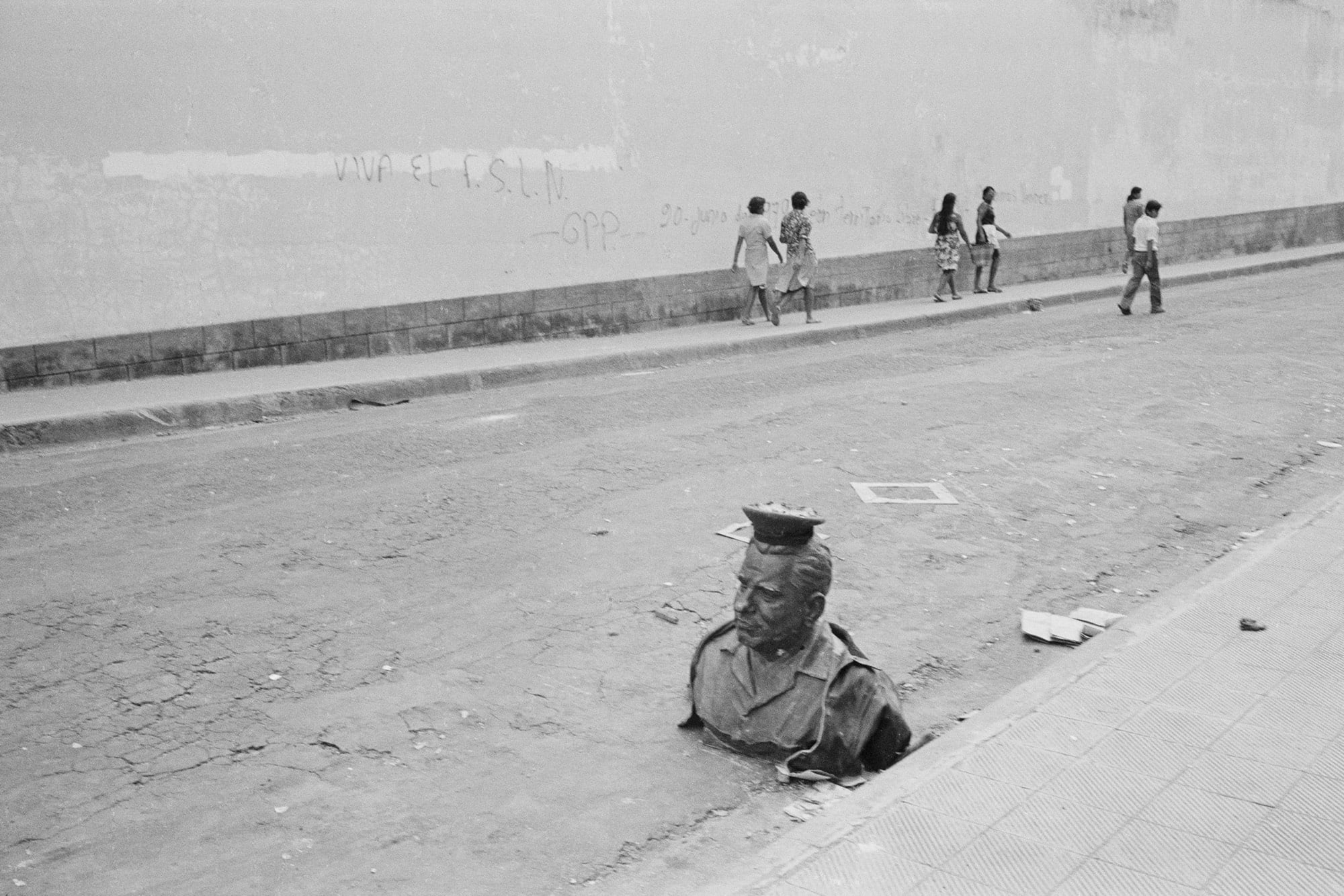 Susan Meiselas, Nicaragua, History, Memory at Fondation Henri Cartier-Bresson, photo 3