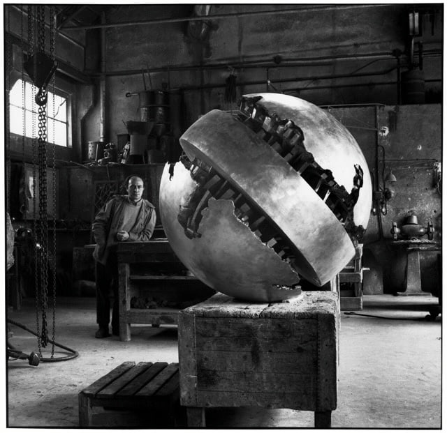 Arnaldo Pomodoro, Ettore Sottsass, Ugo Mulas, Pomodoro & Sottsass. A Friendship Seen by Ugo Mulas at Tornabuoni Art, photo 2