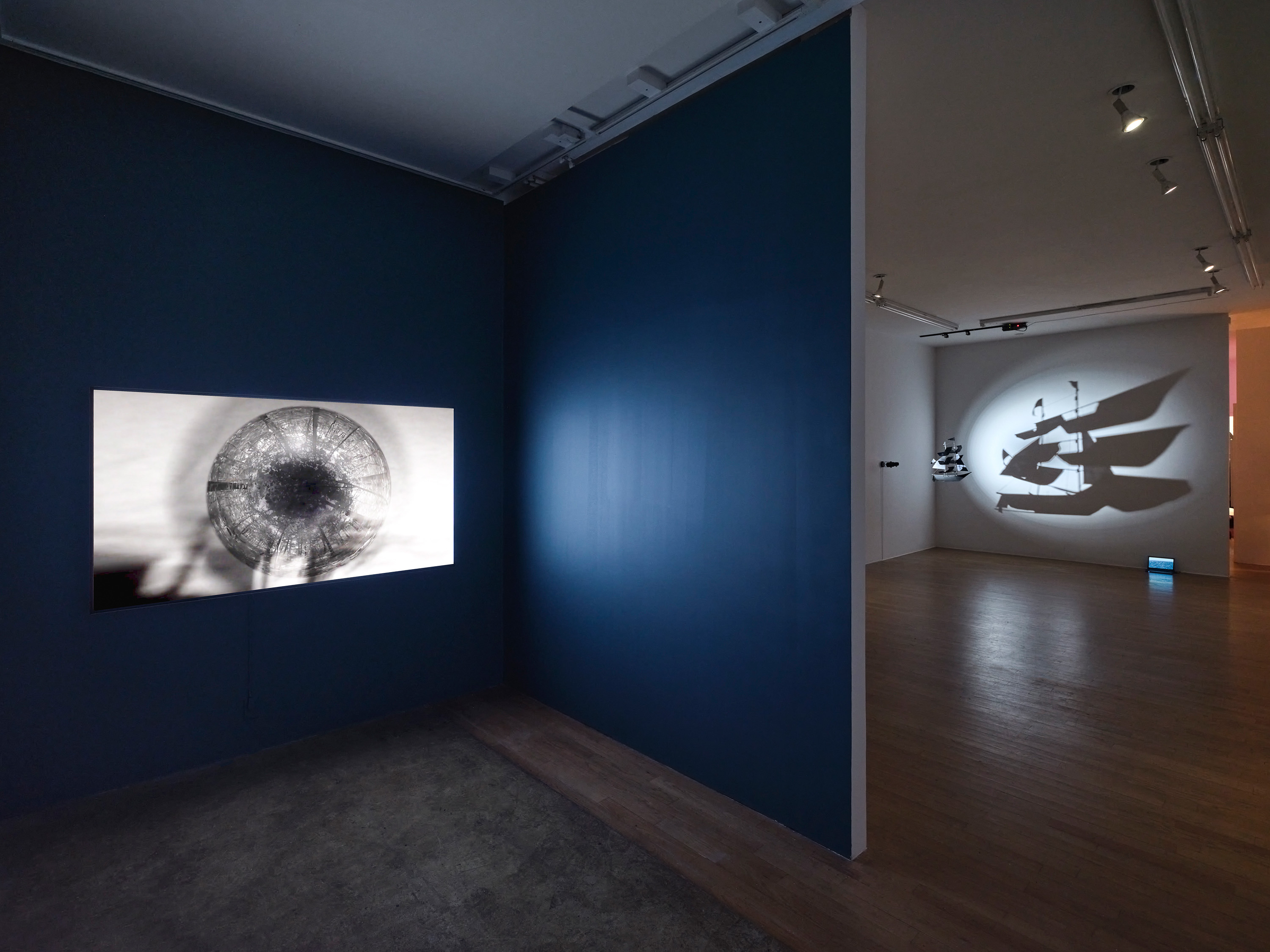 Jennifer McCoy & Kevin McCoy, ReLensing at Bitforms, photo 3