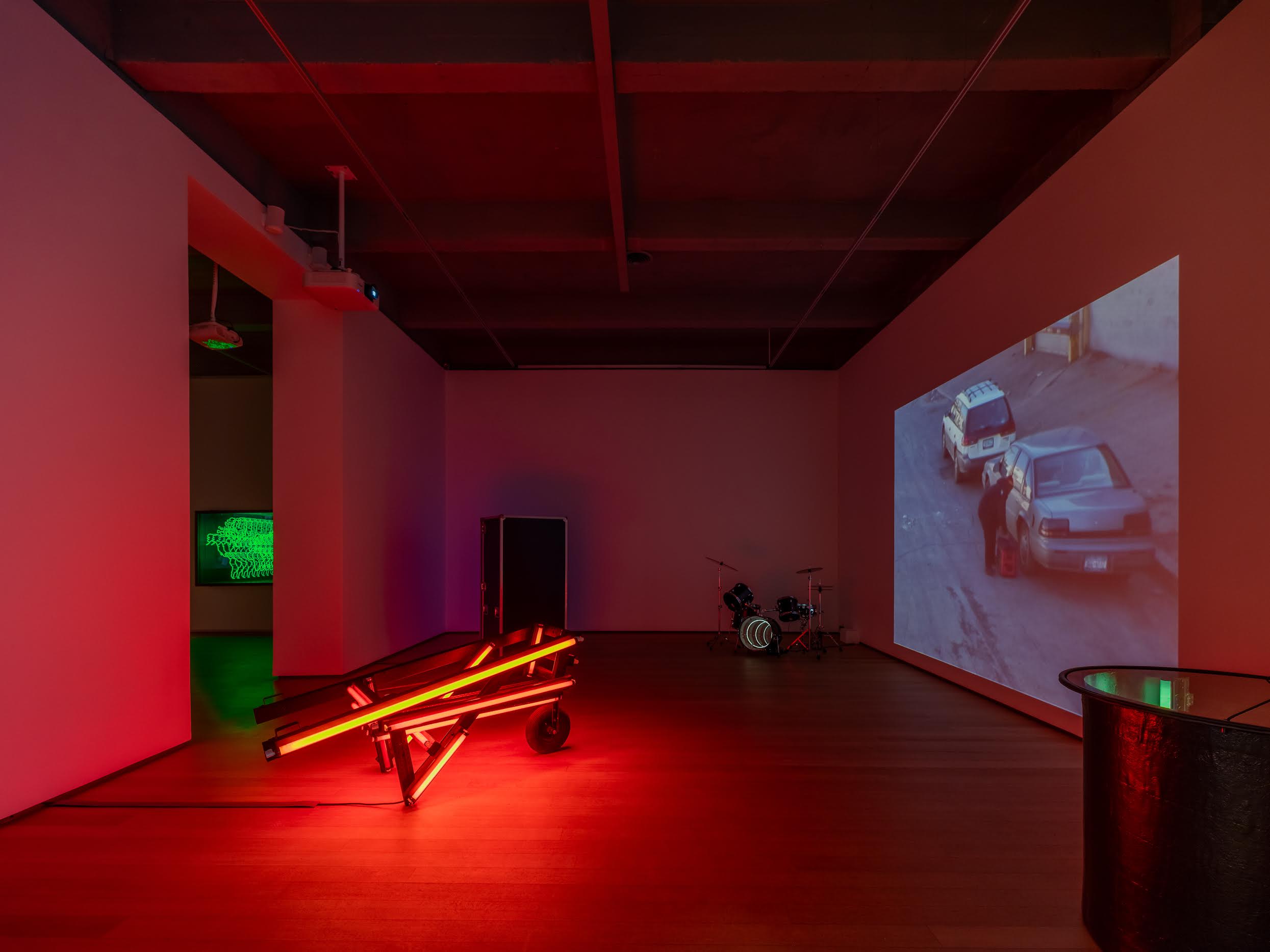 Iván Navarro, Light Years at Templon, photo 2