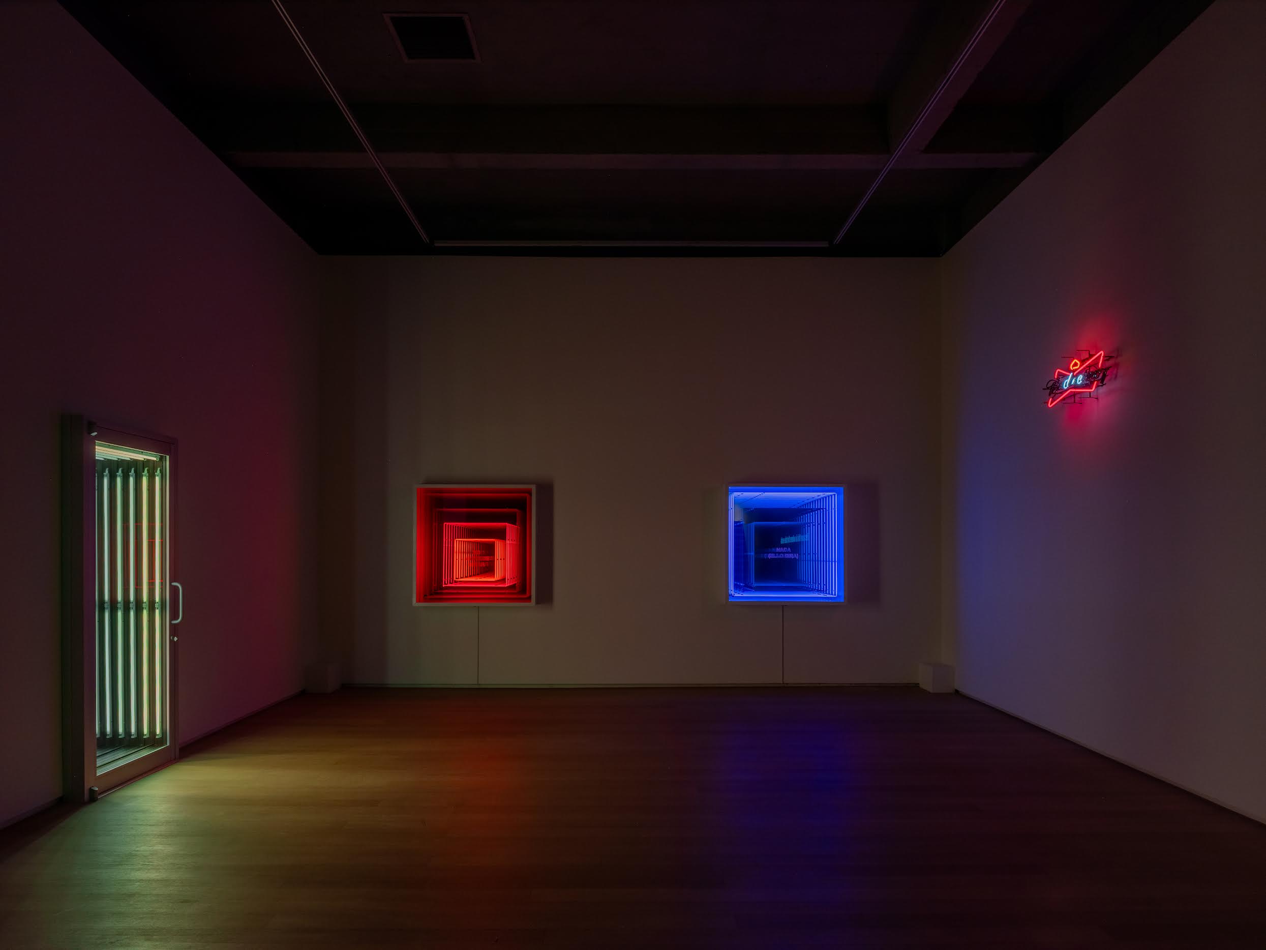 Iván Navarro, Light Years at Templon, photo 4