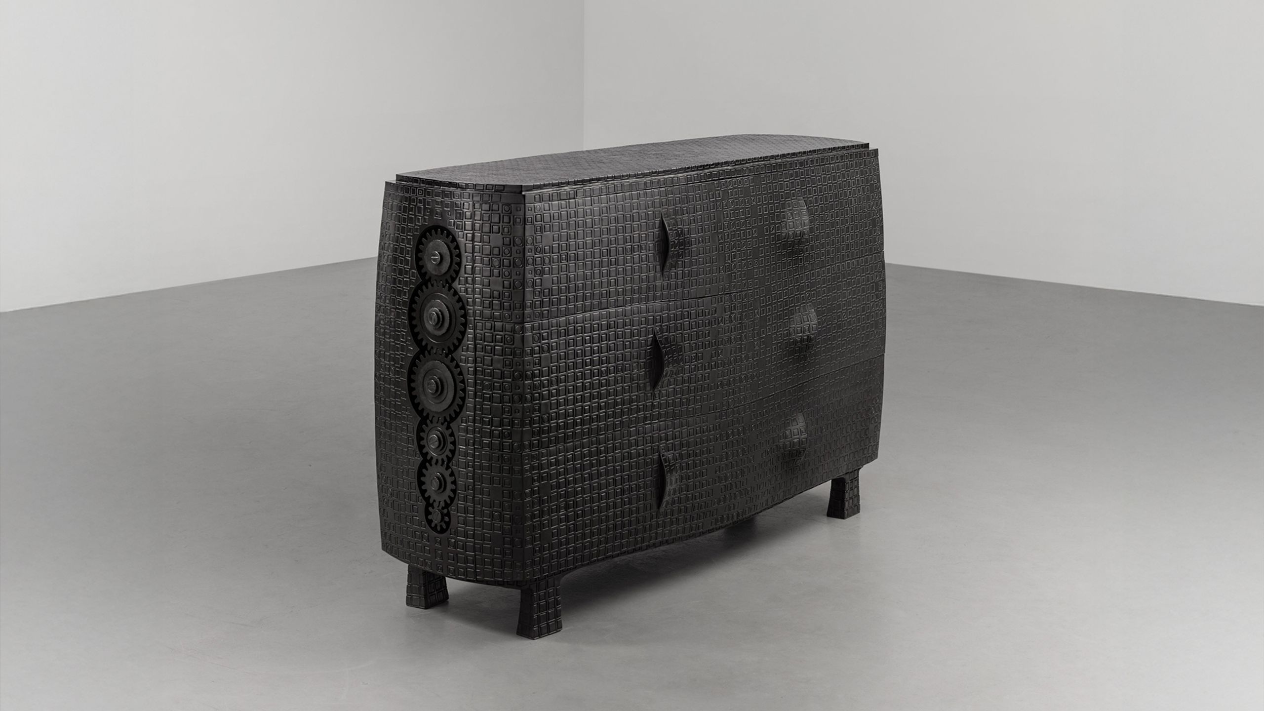 Ingrid Donat, Tatoo at Carpenters Workshop Gallery, photo 2