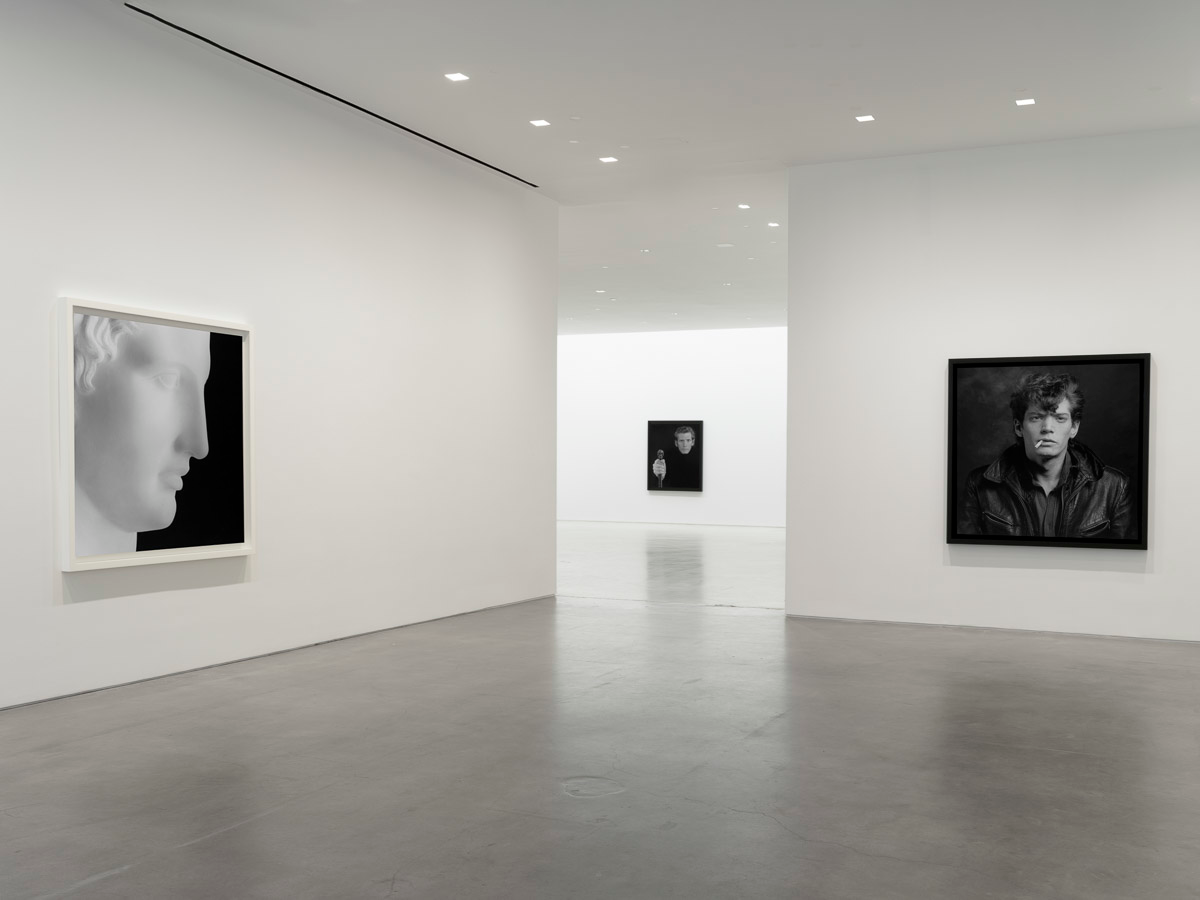 Robert Mapplethorpe, image 2 of 7