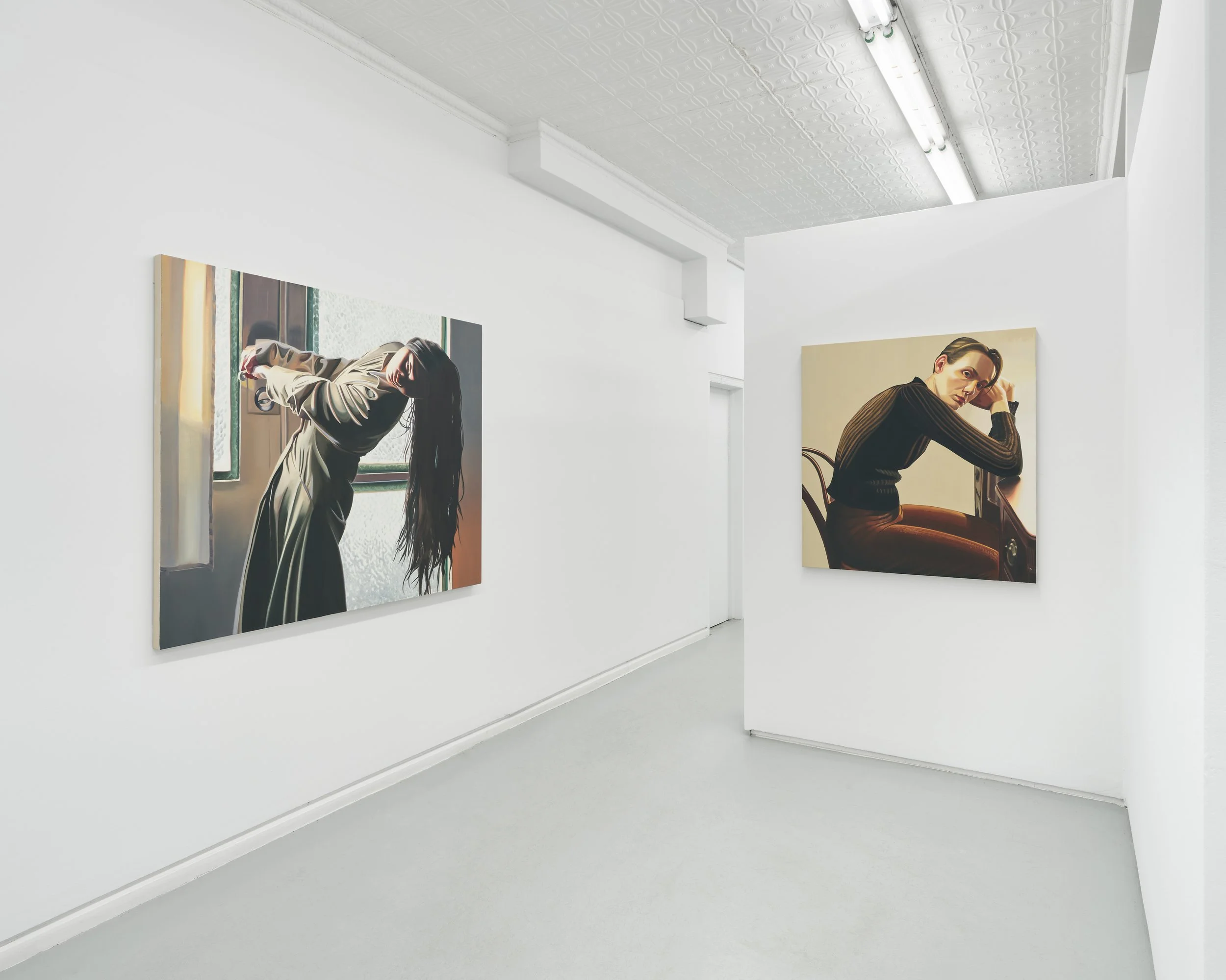 Molly Bounds, The Light That Loses, The Night That Wins at Mrs., photo 2