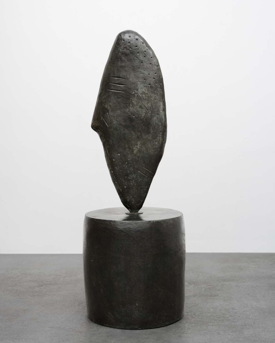 William Turnbull, Origins (1946–1959) at Karma, photo 3