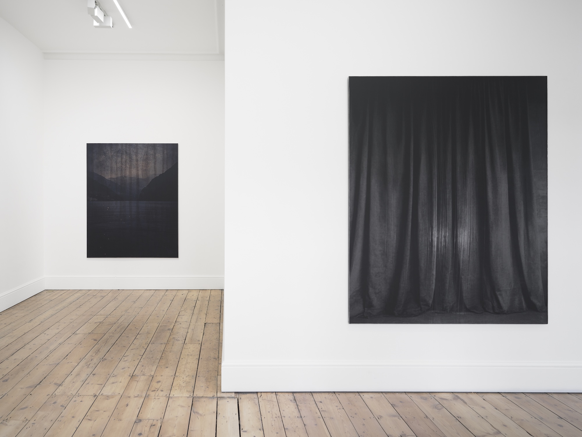 Dirk Braeckman, Although at Grimm, photo 3