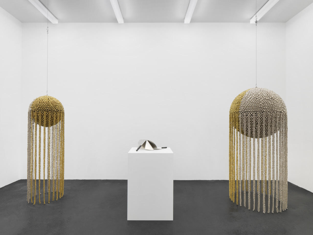 Perceptual Territories - Cut, Split, Layered, Perceptual Territories - Cut, Split, Layered at Neugerriemschneider, photo 2