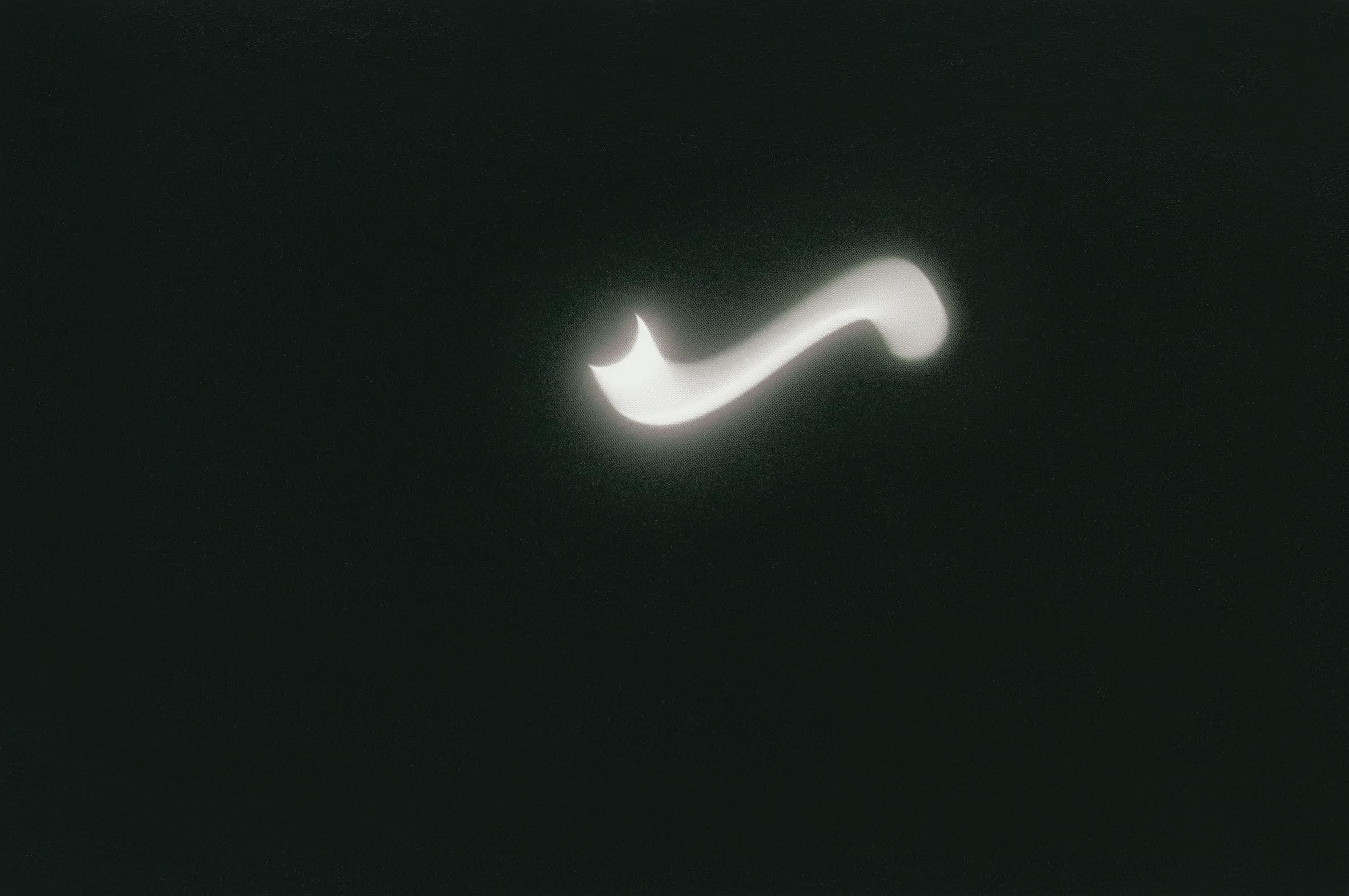 Tacita Dean, Eclipse Drawings at Gemini G.E.L., photo 2