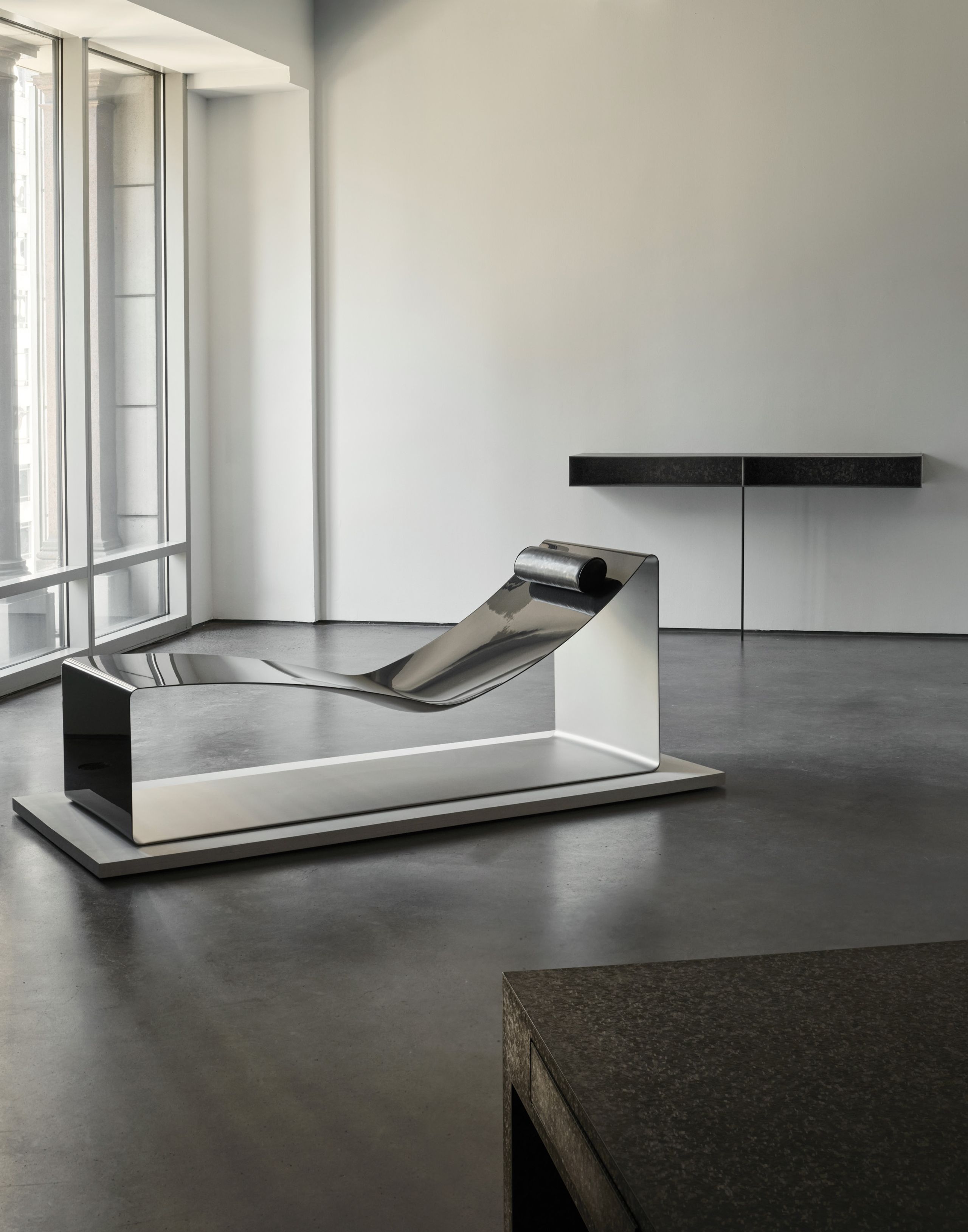 Terence Woodgate & John Barnard, Lightness of Form at Carpenters Workshop Gallery, photo 2