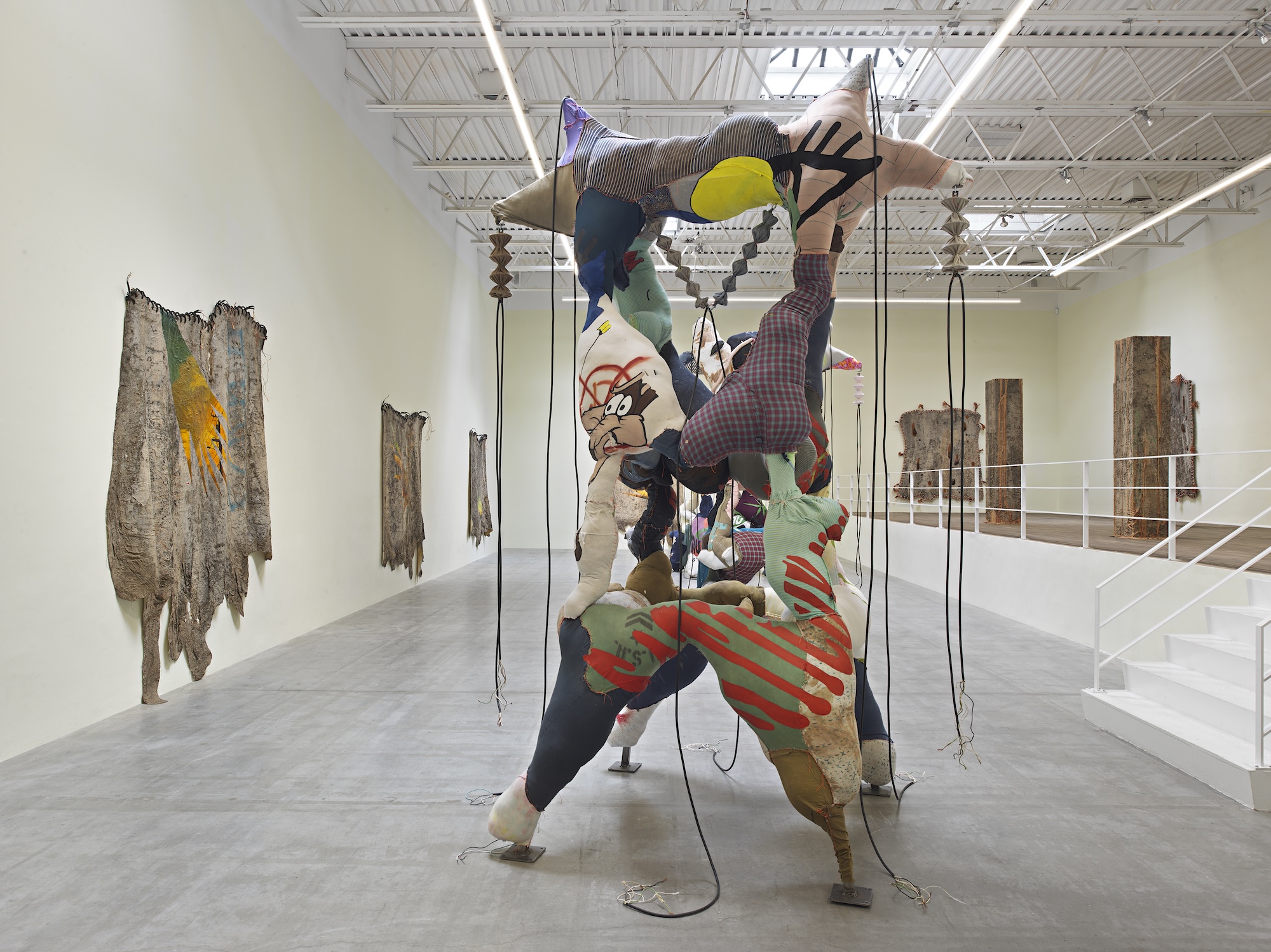 Eddie R. Aparicio, Rubberneckers at Jeffrey Deitch, photo 2