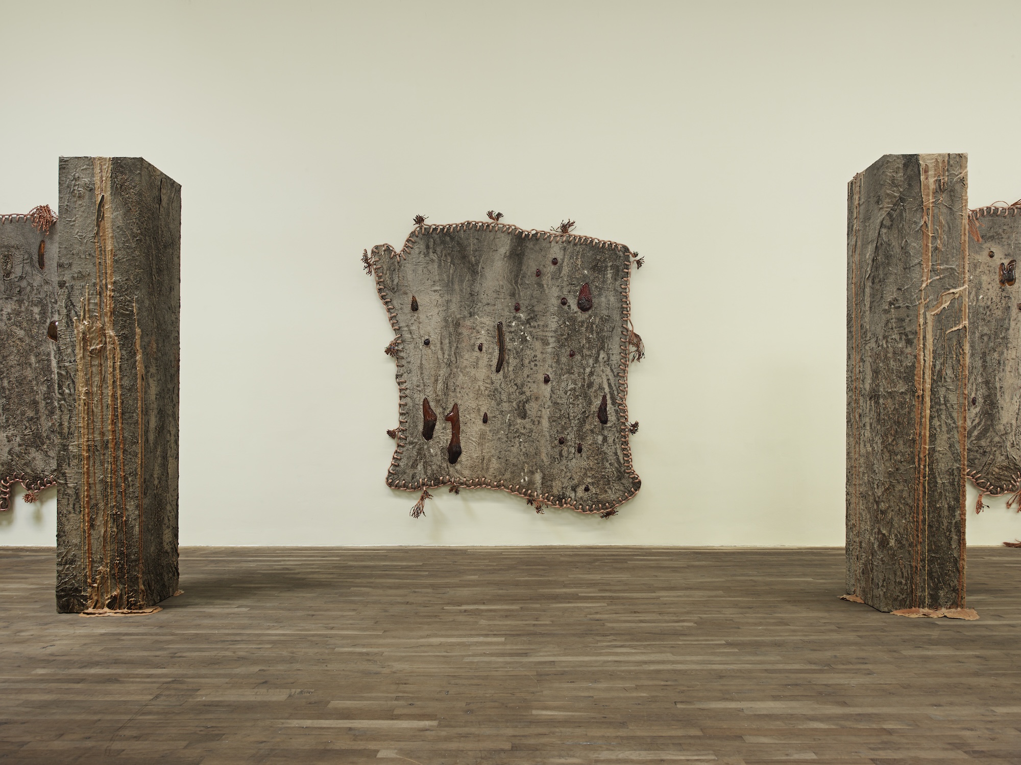 Eddie R. Aparicio, Rubberneckers at Jeffrey Deitch, photo 11