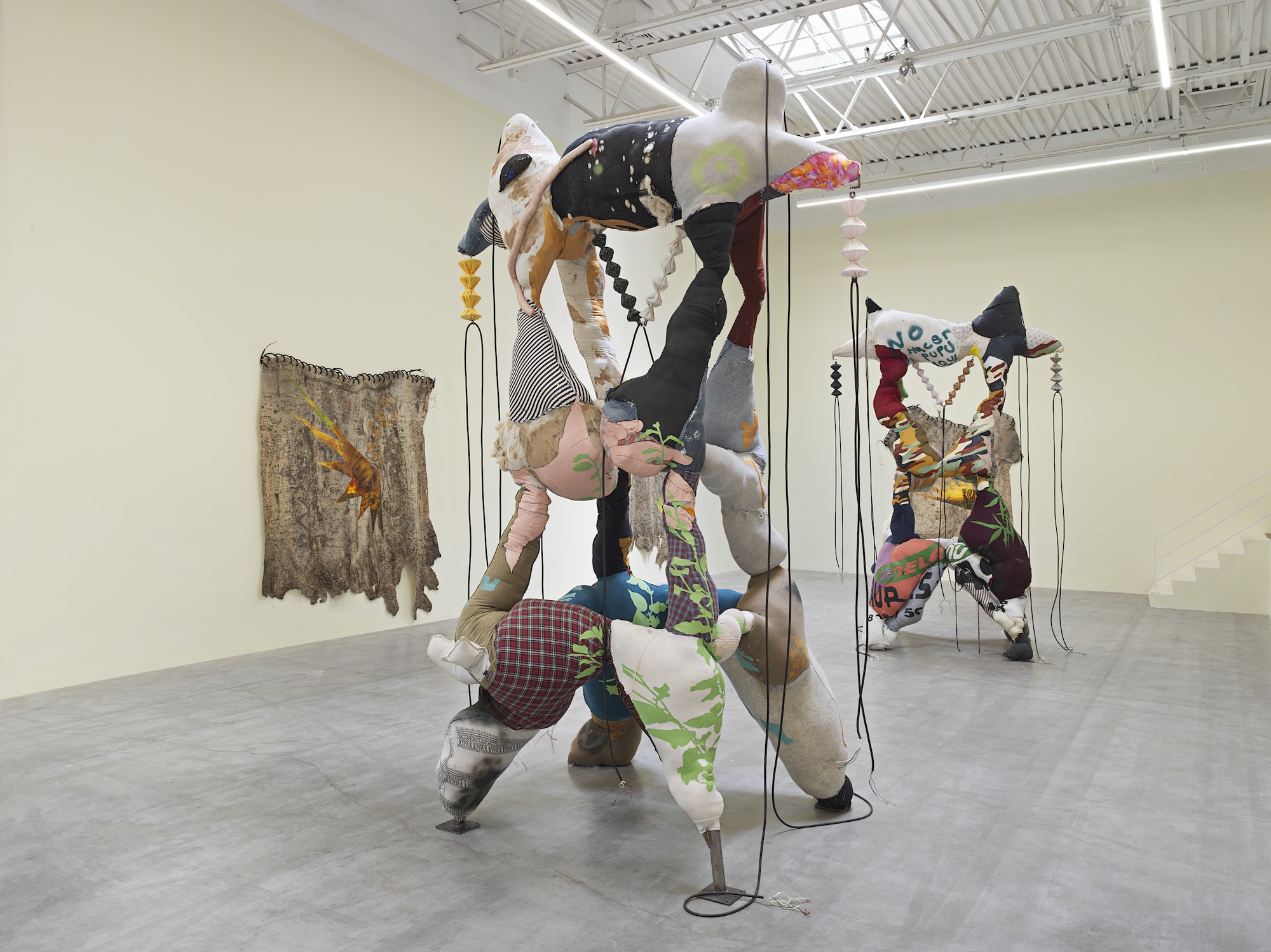 Eddie R. Aparicio, Rubberneckers at Jeffrey Deitch, photo 5