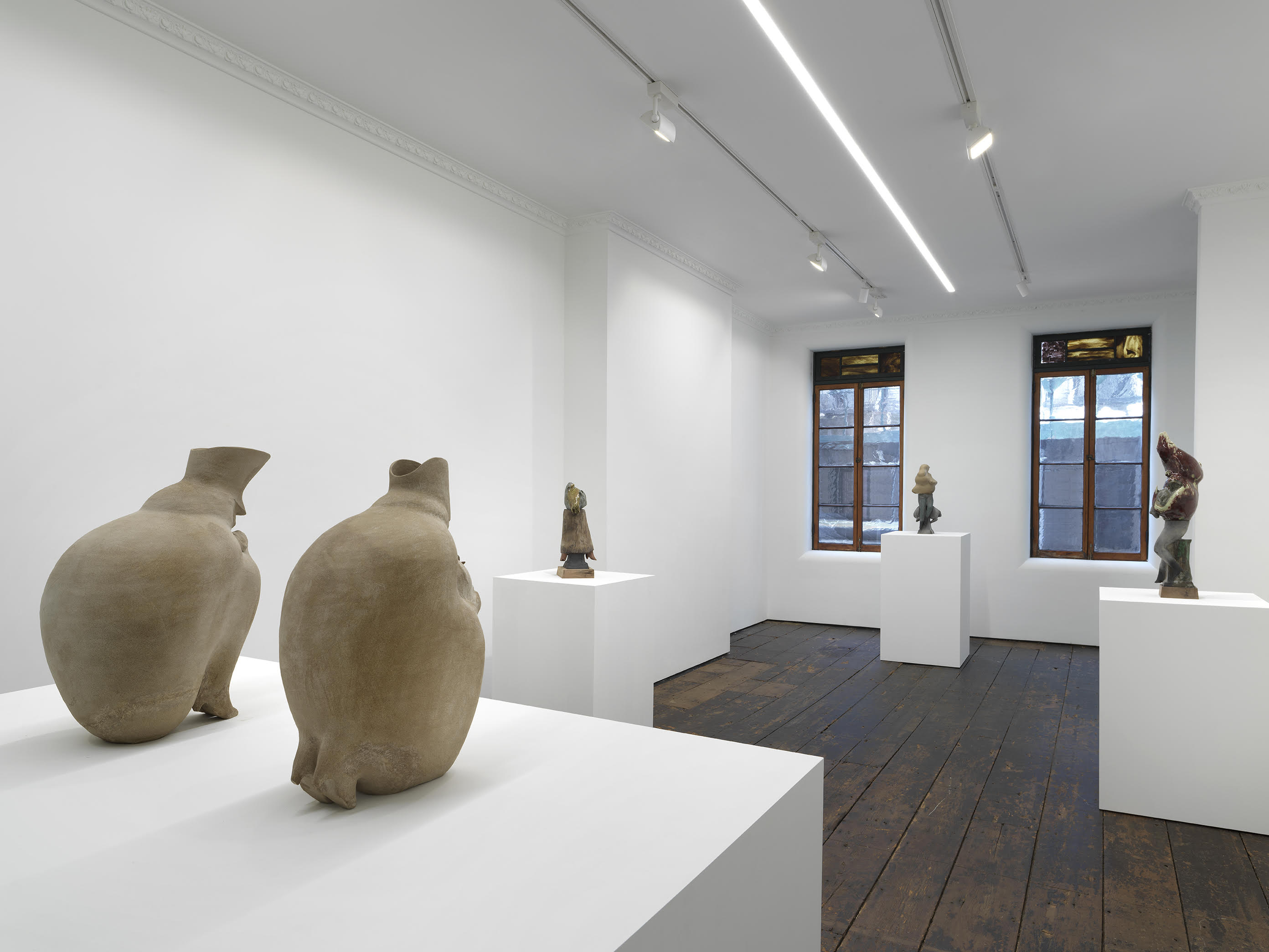 Jared Buckhiester, Five Ceramics at American Art Catalogues, photo 3