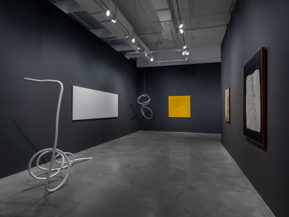 Tomie Ohtake, The Ultimate Works at Nara Roesler, photo 3